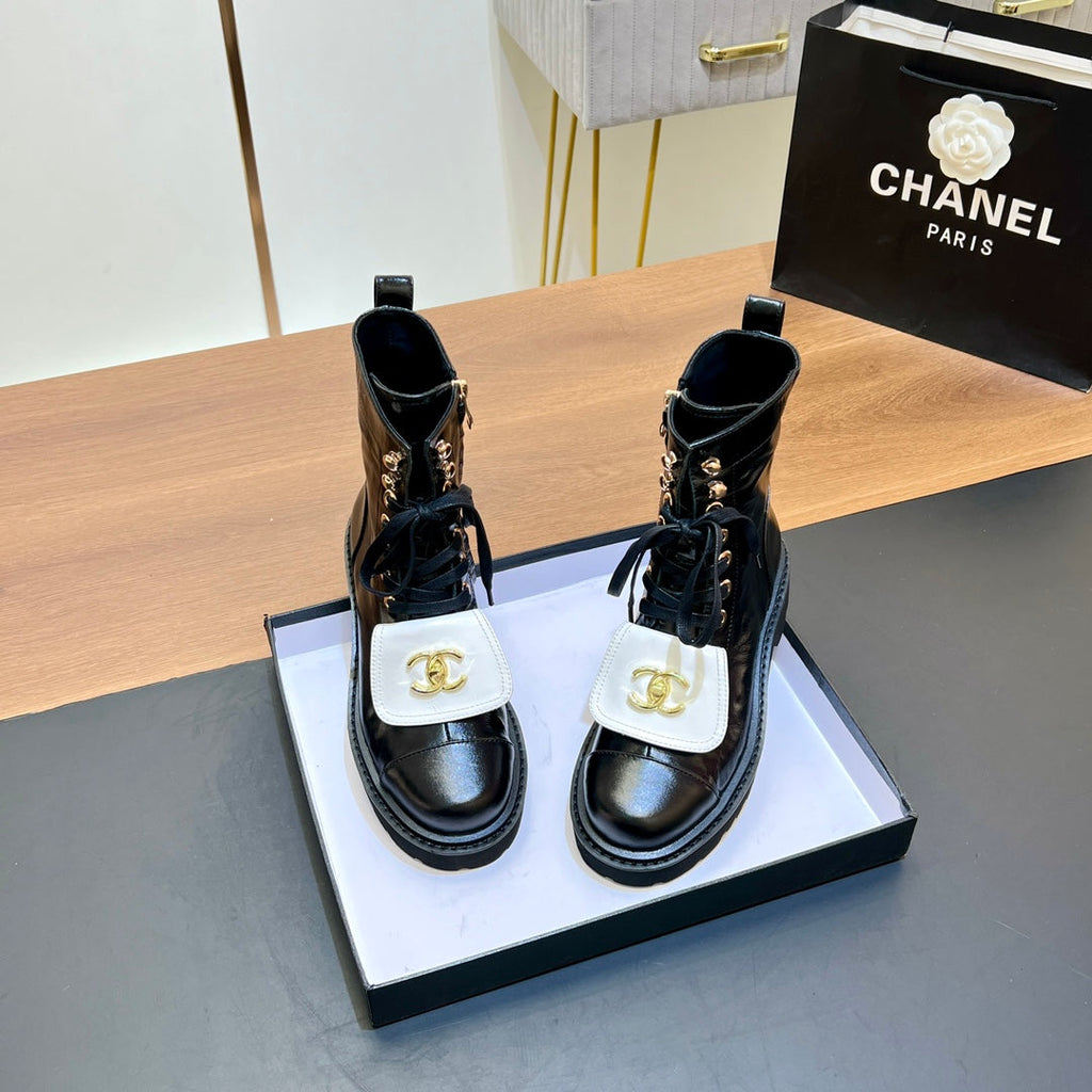 CHANEL 25S HIGH ANKLE BOOTS WITH ZIPPER IN BLACK GLOSSY CALFSKIN GOLD HARDWRE